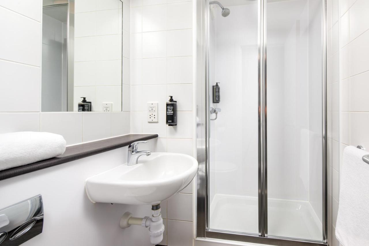 Ibis Budget London Heathrow Отель