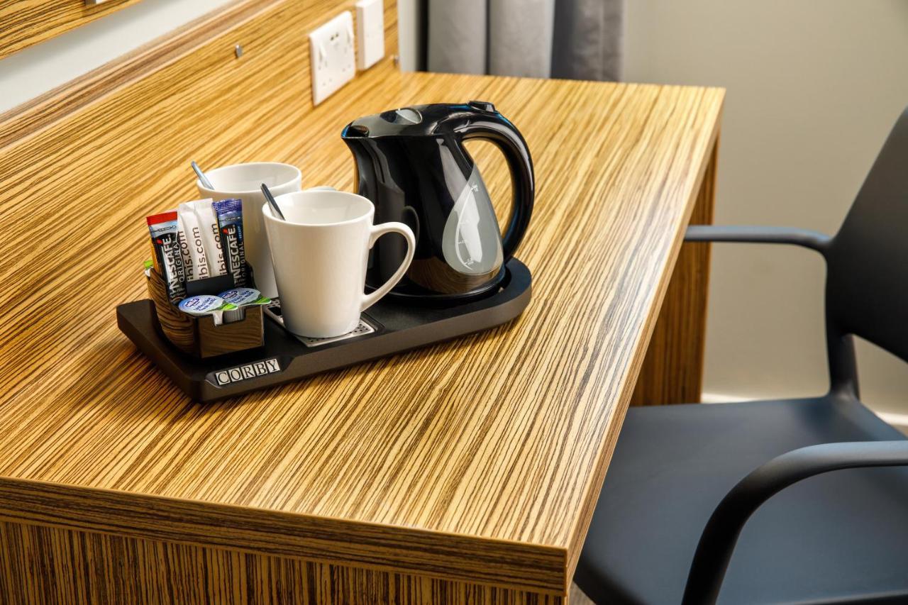 Ibis Budget London Heathrow 3* Хаунслоу