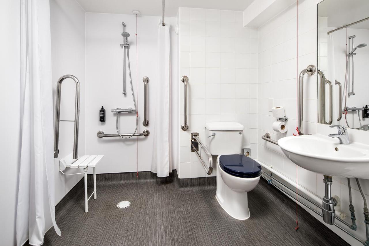 Ibis Budget London Heathrow 3* Хаунслоу