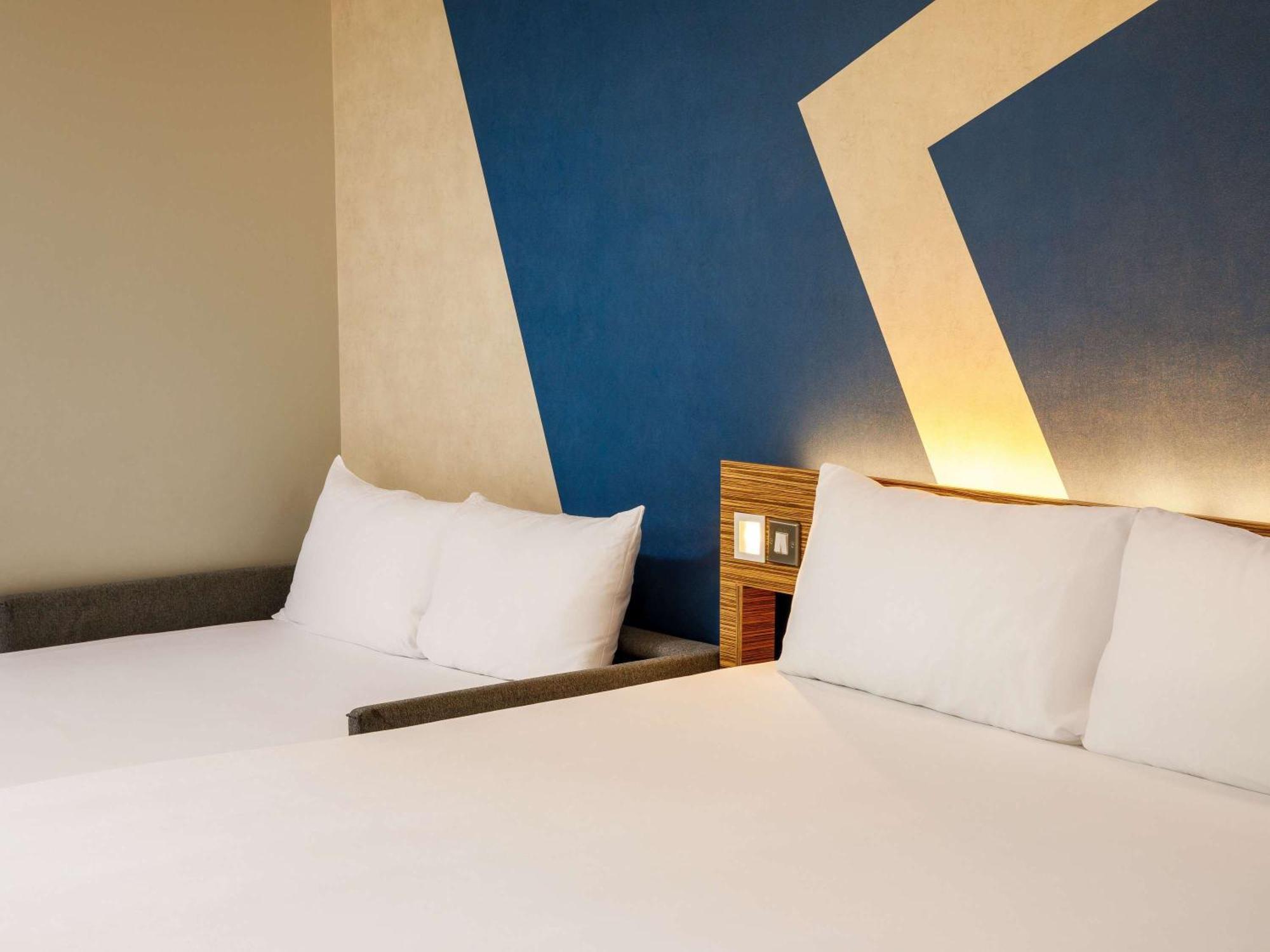 Отель Ibis Budget London Heathrow