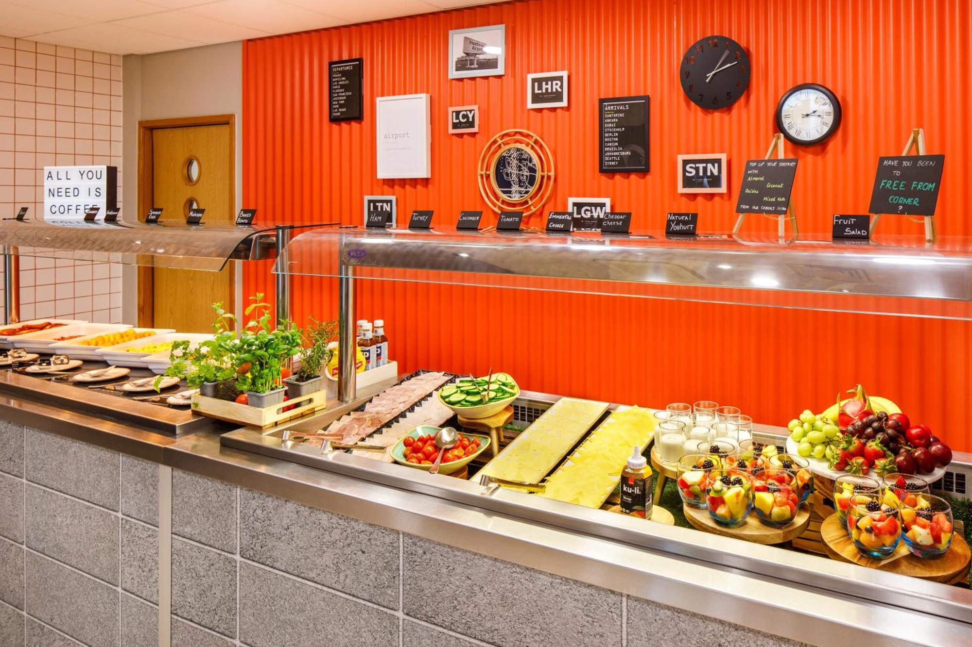 Ibis Budget London Heathrow Хаунслоу